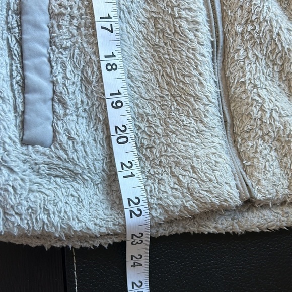 Patagonia Women's Los Gatos Vest Pebble Grey Fleece Teddy Full Zip Mock Neck S - Picture 12 of 13